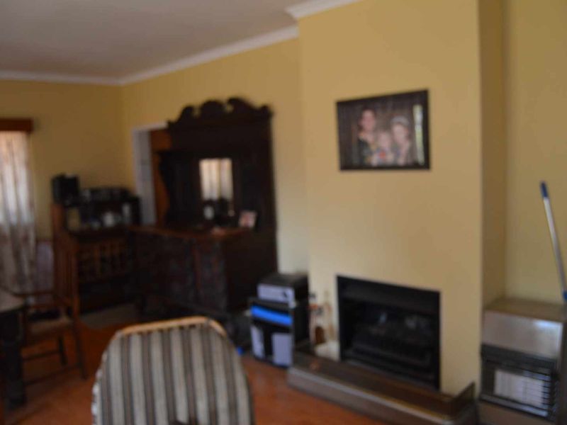 Four Bedroom Family Home in Brackendowns - Photo 9