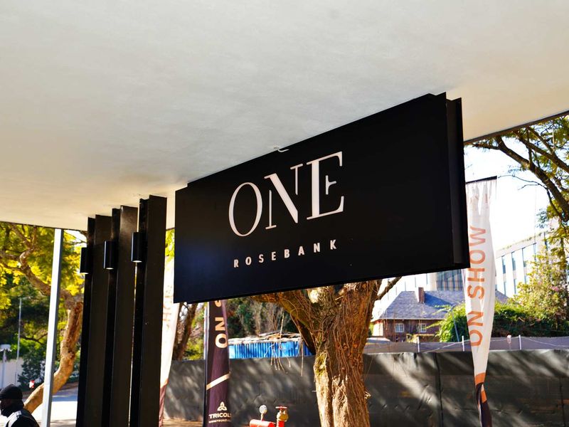 STUPENDOUS FULLY FURNISHED STUDIO APARTMENT IN THE NEW AND ICONIC COMPLEX IN ROSEBANK - Photo 1