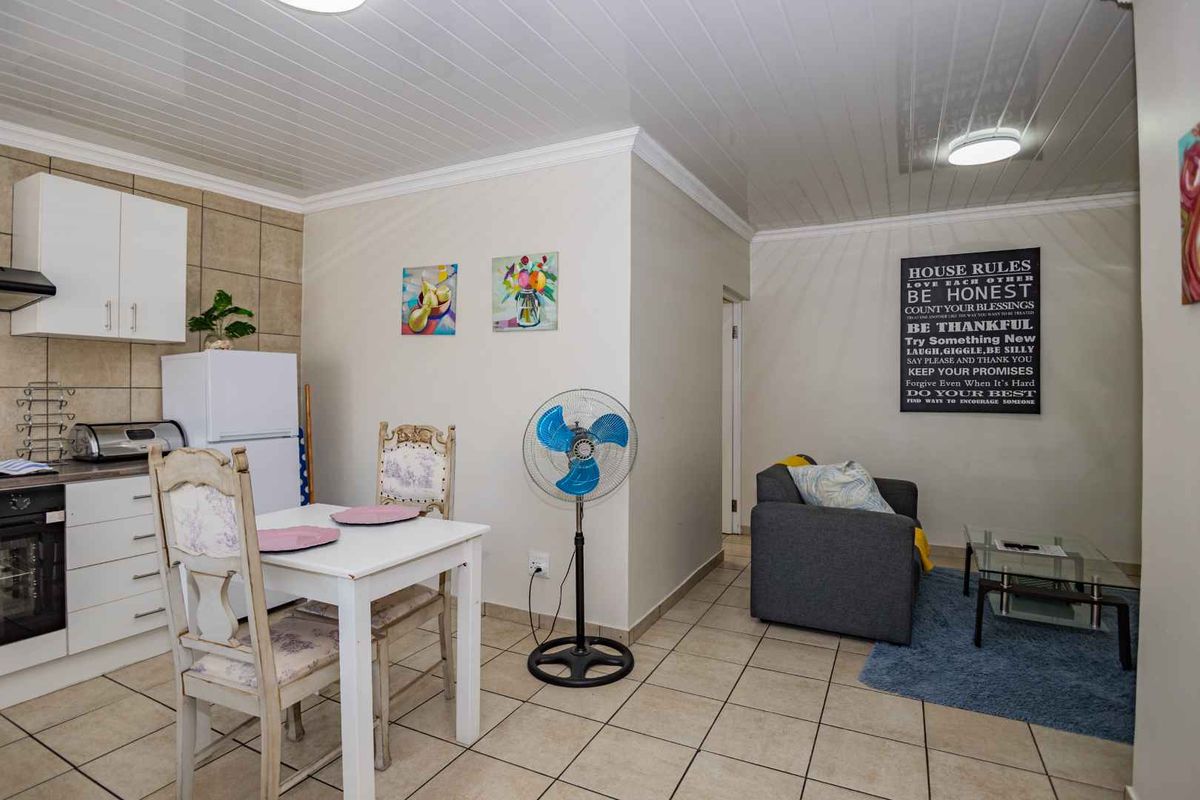 La Bella Vida Self Catering Apartments - Photo 2