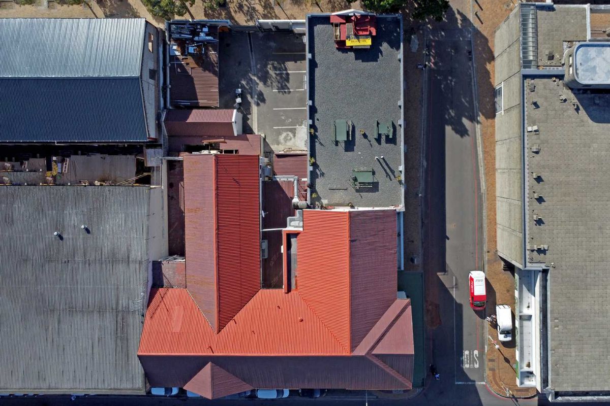 High visibility Retail & Residential building in Glenlily - Photo 4