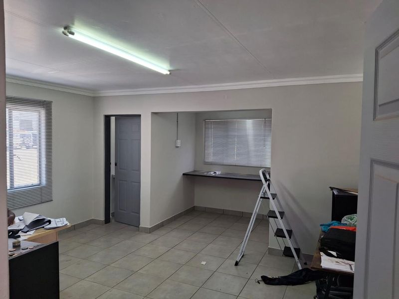 400 m2 Warehouse to let - Photo 5