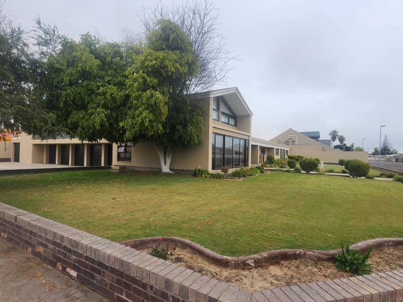 Elegant Home For Sale - Walvis Bay - Photo 2