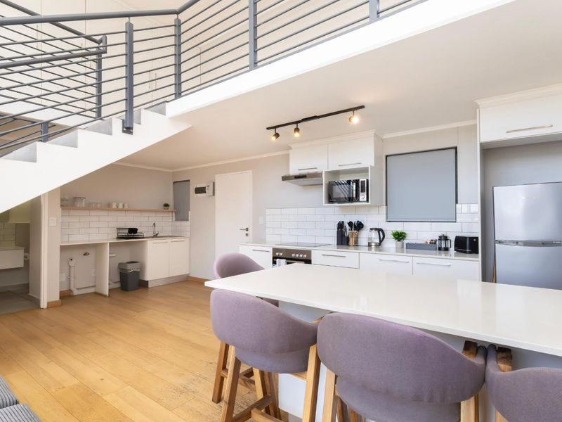Fully Furnished 2 Bedroom Apartment For Sale in Woodstock - Photo 6