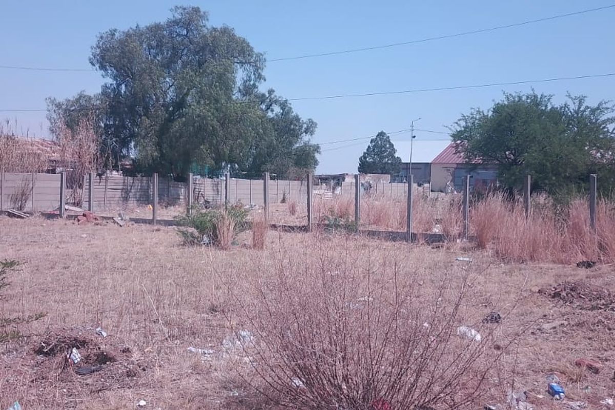 VERY LARGE VACANT LAND FOR SALE.OPTION OF ANOTHER ONE NEXT TO THIS ONE ALSO FOR SALE - Photo 4