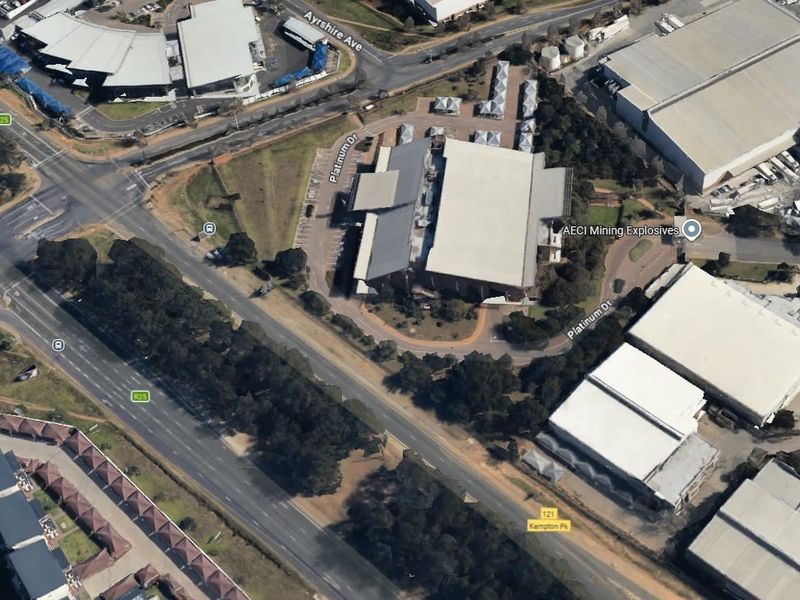 3 888m2 Longmeadow Office/Showroom To Let - Photo 2