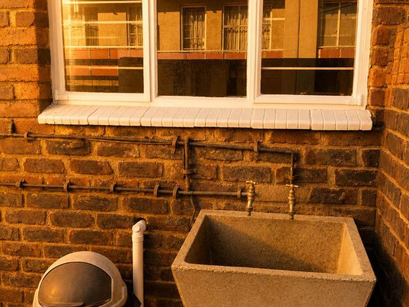 Invest TLC in this charming duplex with large garden space - Photo 8