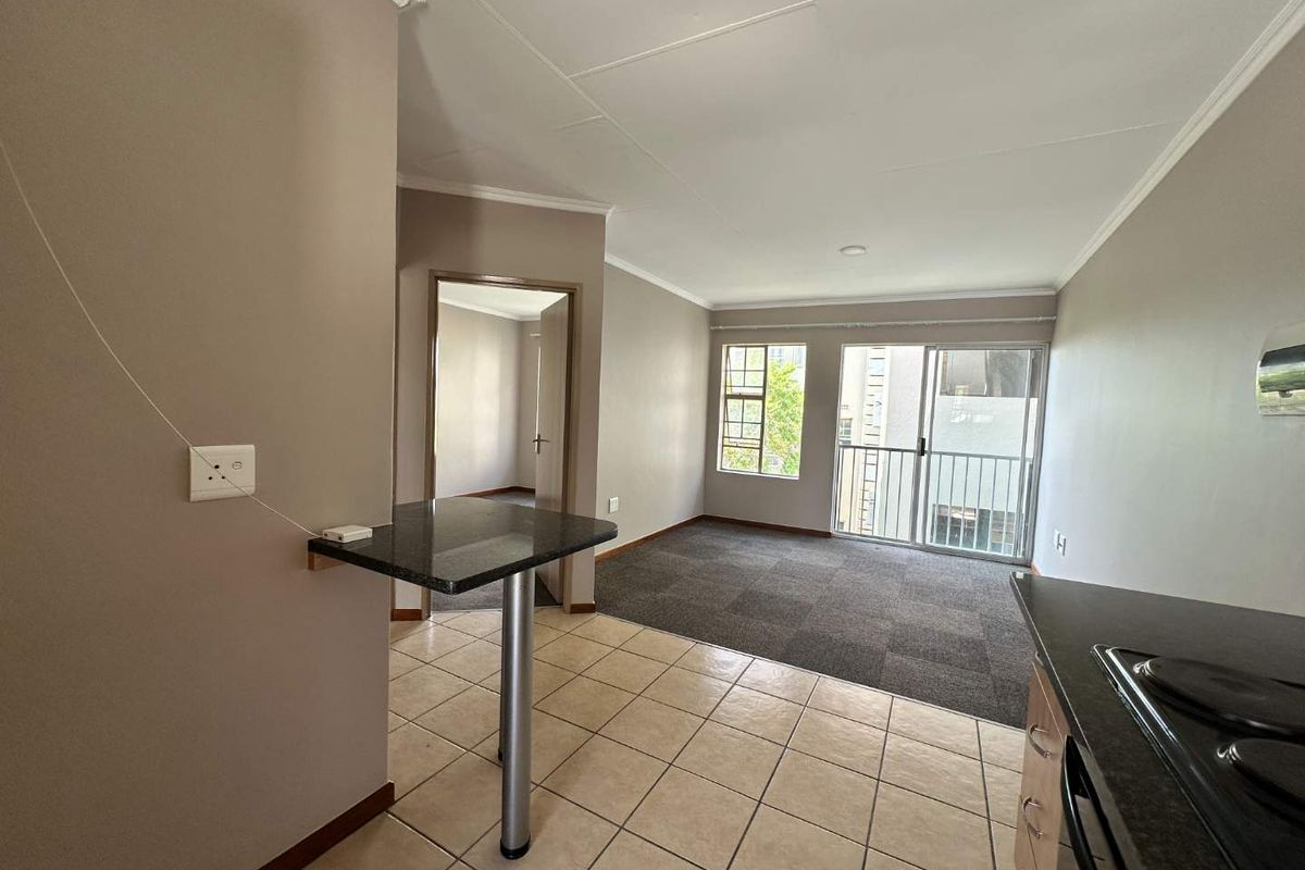 Modern 2-Bedroom Apartment to Rent in Summerfields Estate – Crystal Terrace - Photo 4