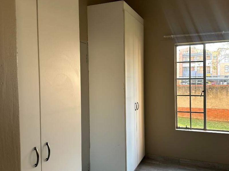3 Bedroom Apartment in North Riding - Photo 9