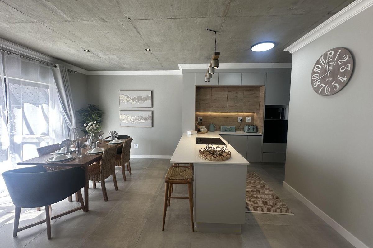 Luxurious Town House TO LET - Photo 5