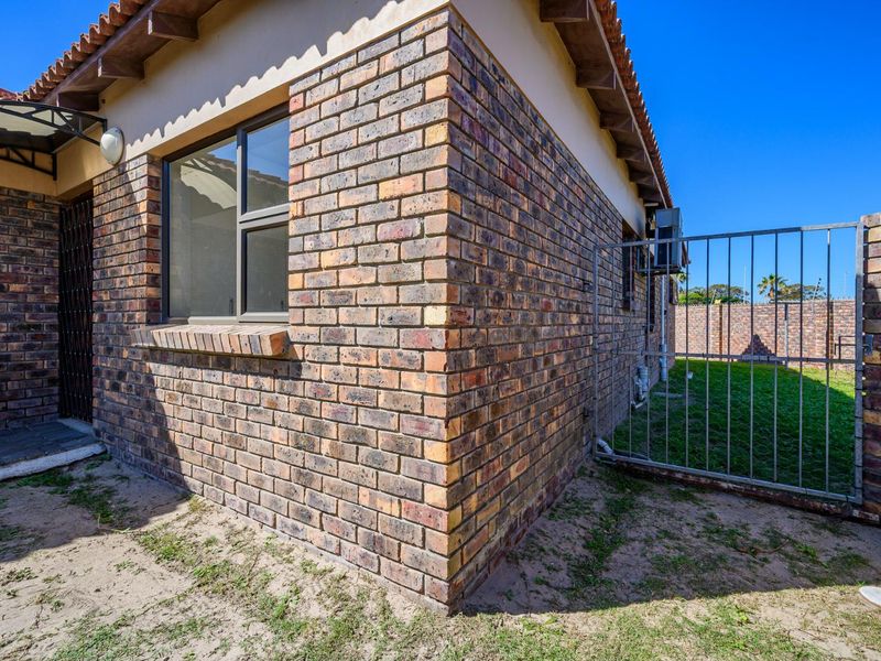 3 Bedroom townhouse for sale in Humewood Villas - Photo 8