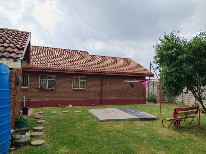 House for sale in Eloff - Photo 5