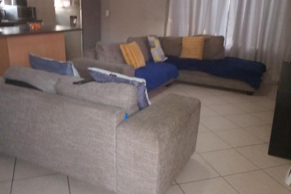 Light-flooded apartment for sale. - Photo 3