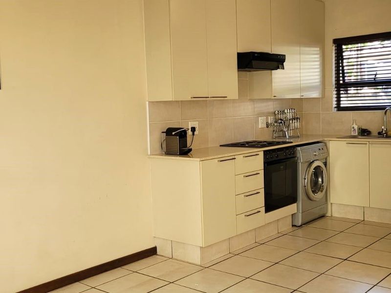 2 Bedroom Garden Duplex for Rent in Cedar Hills Private Estate - Photo 3