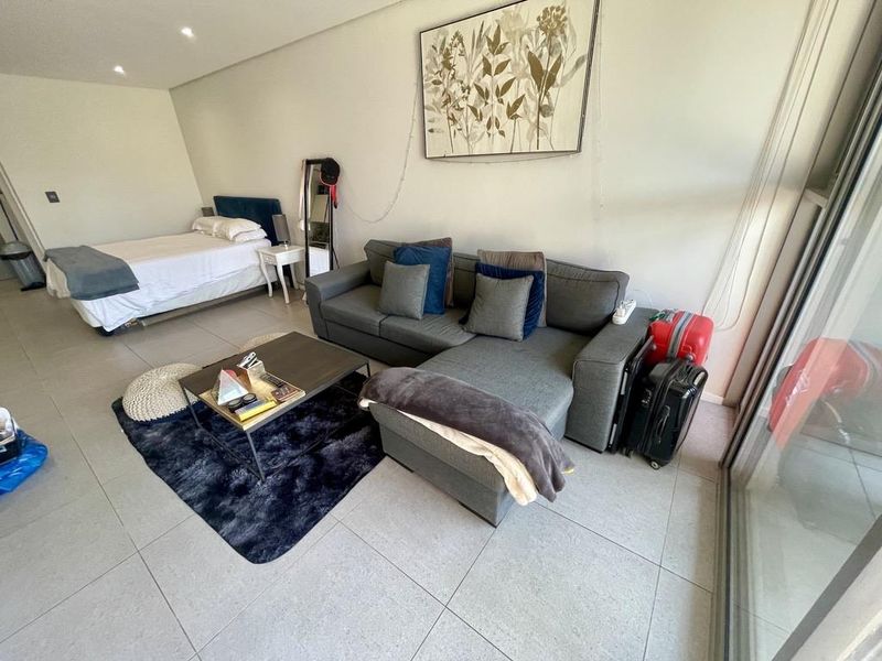 Hendra - Fully Furnished Studio Apartment for Sale – Pebble Beach Sibaya - Photo 4