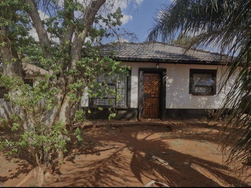 Three bedroom house for sale at The Orchards - Photo 6