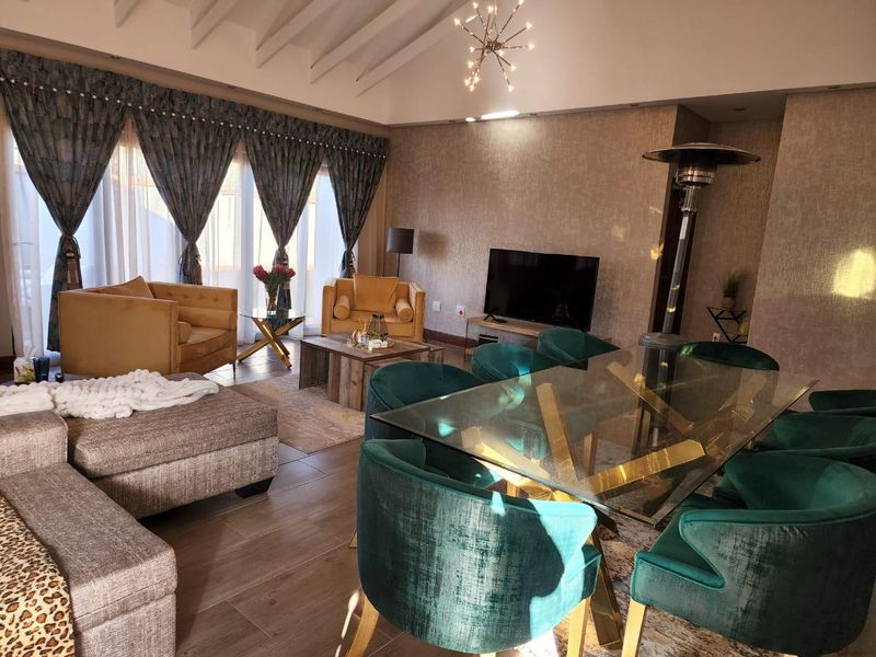 Luxury Living Starts Here – Your Heuwelsig Haven Awaits! - Photo 4