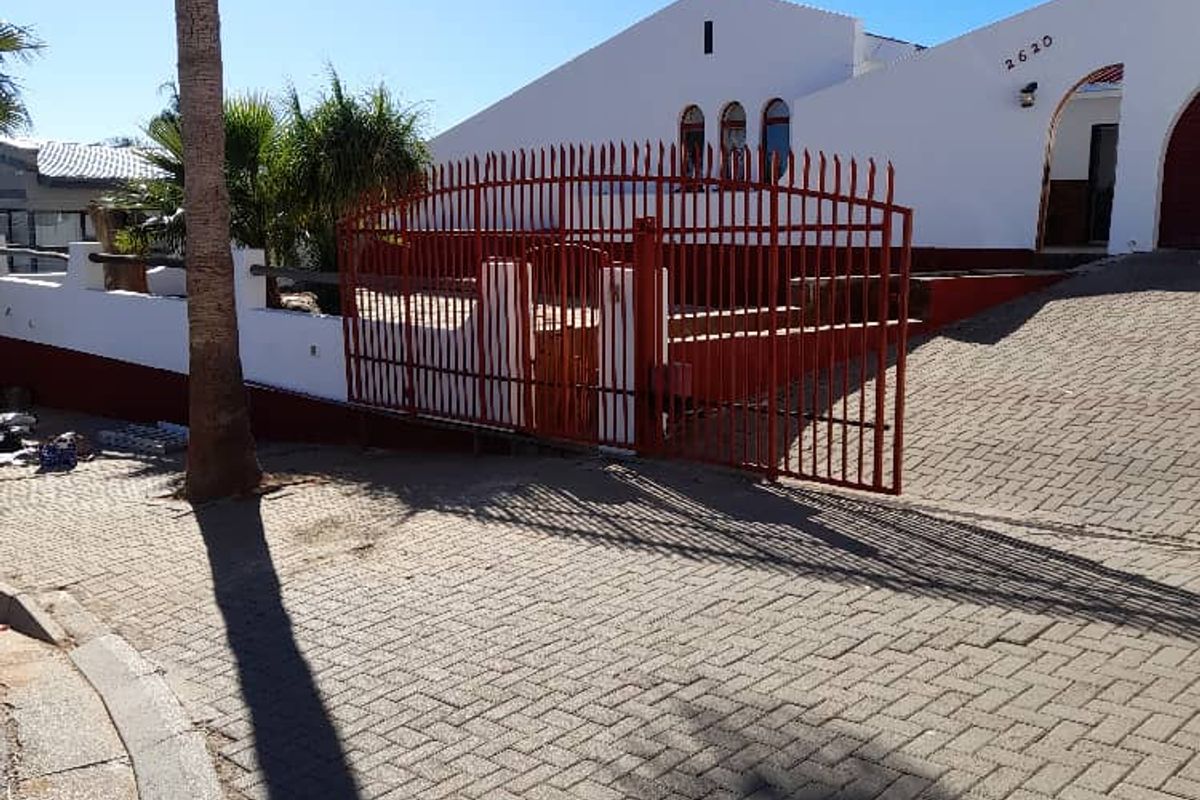 POTENTIAL INVESTMENT PROPERTY FOR SALE IN KHOMASDAL'S LUXURY HILL AREA. - Photo 5