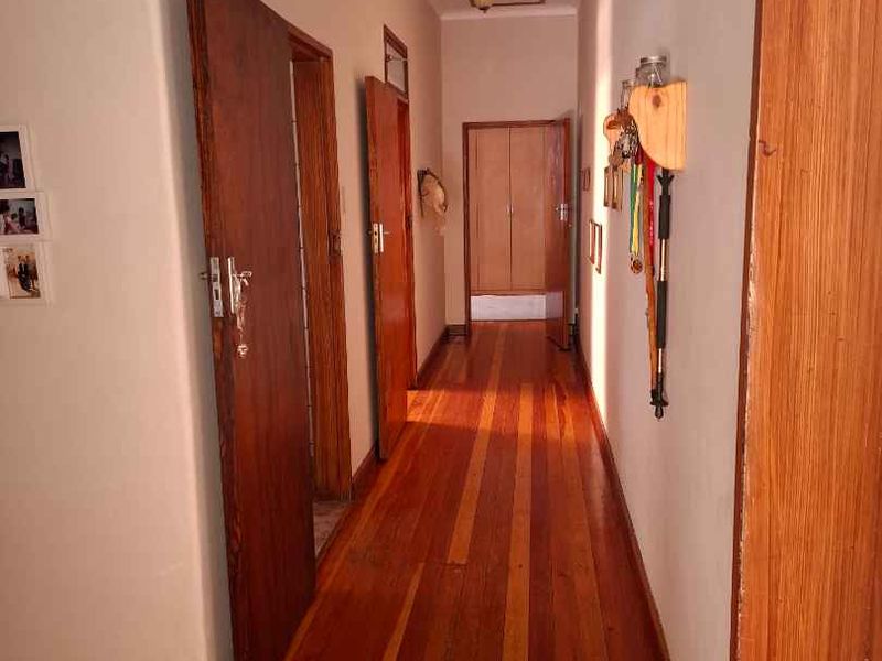 FOR SALE | KLEIN WINDHOEK – N$ 5,300,000 HOUSE + 2 FLATS (INCOME-GENERATING OPPORTUNITY!) 💰 Potential Rental Income: ± N$ 30,000/month - Photo 2