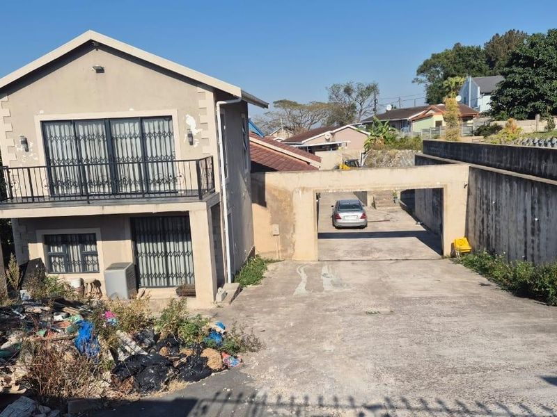 4 Bedroom Priced to Sell In Escombe - Photo 3