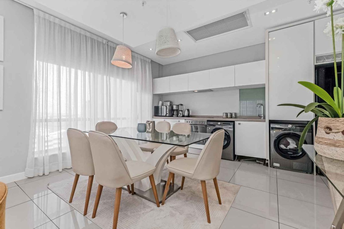 IDEAL LOCK-UP AND GO UNIT IN SOUGHT AFTER LIFESTYLE ESTATE - Photo 2