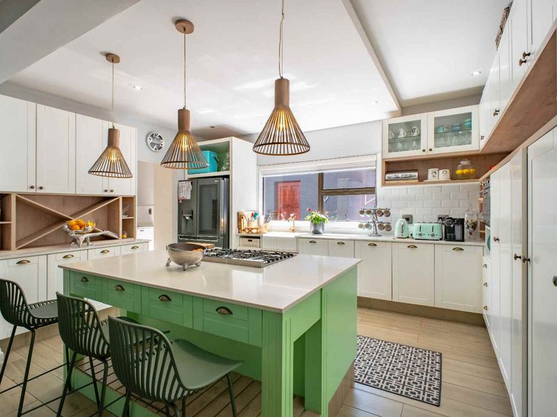 A Luxurious Home for Sale in Midlands Estate - Photo 5