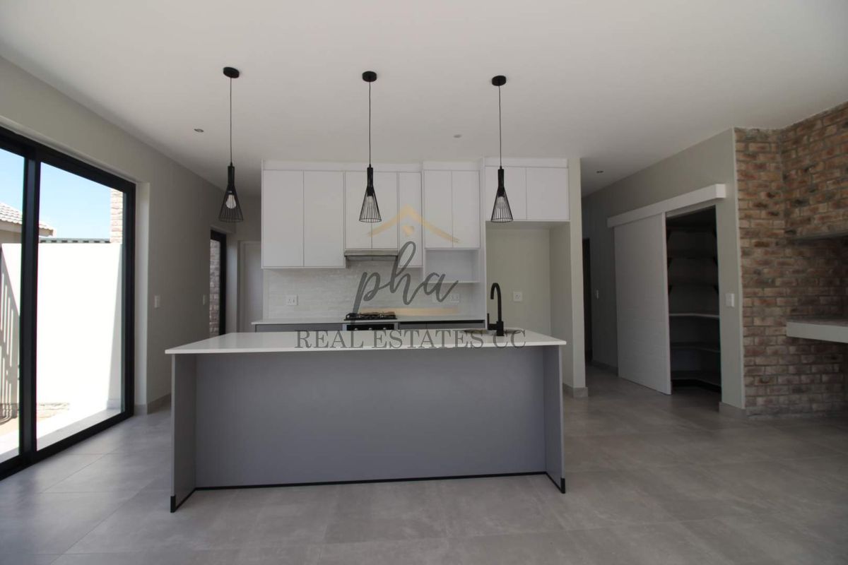 3 Bedroom townhouse for sale - Swakopmund (Kramersdorf) - Photo 3