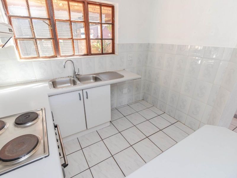 Neat duplex unit with large rooms from 1 August 2026 - Photo 9