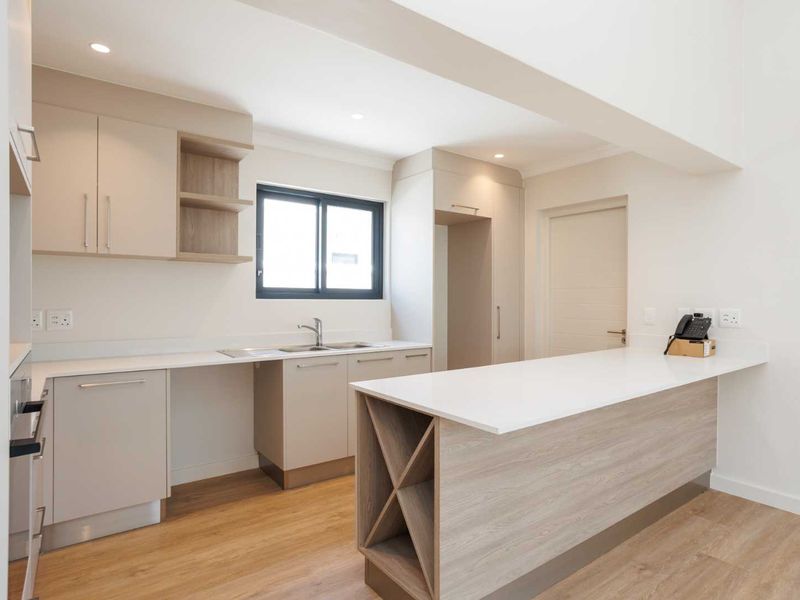 A Thoughtfully Designed Home in Val de Vie Evergreen - Photo 5