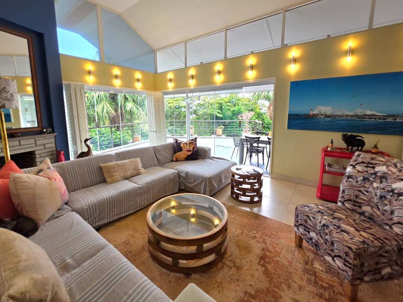 ALL OFFERS WELCOME – URGENT SALE IN PRIME KLOOF LOCATION! - Photo 8