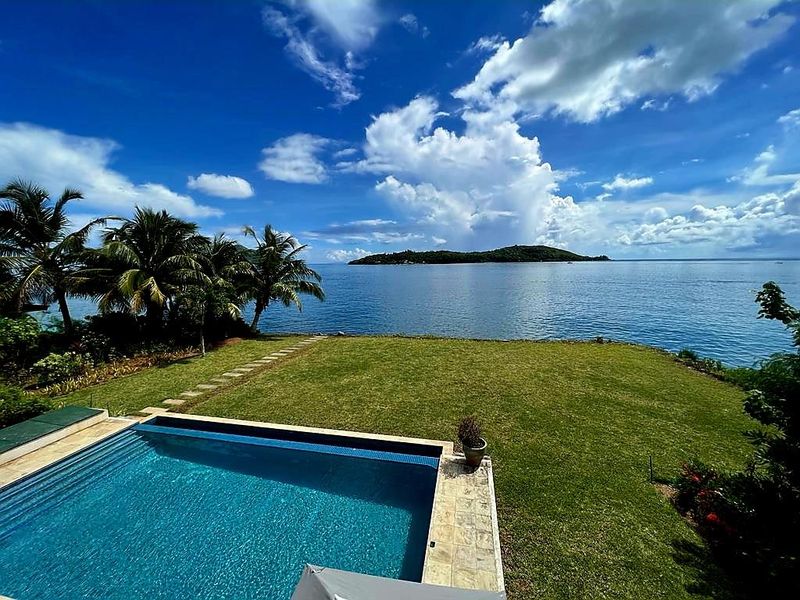 Exceptional Eden Island Villa in unbeatable position - Photo 3