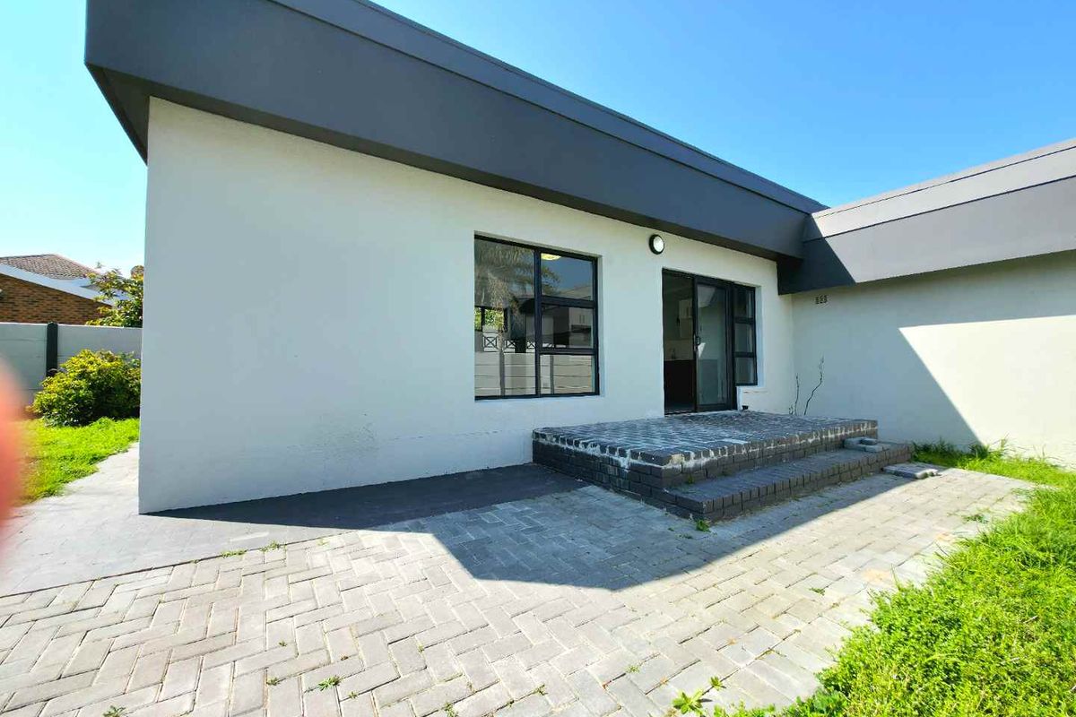 Convenience Meets Comfort in Welgelegen - Photo 3