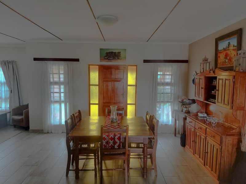 A Prime Investment and Family Home Opportunity in Upmarket Oshakati East Ext.16 - Photo 5