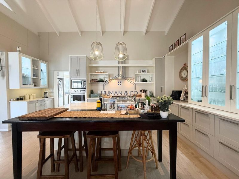 Modern and elegant 3-bedroom Home in Meersig - Photo 9