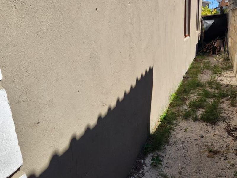 Charming Three-Bedroom Home for Sale in Site C, Khayelitsha - Photo 6