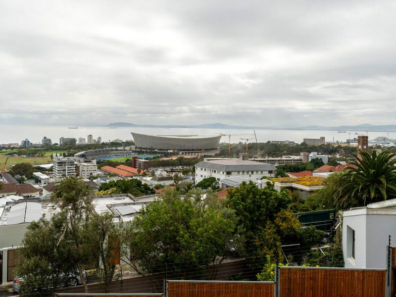 An Exceptional Green Point Residence with Rare Redevelopment Potential - Photo 9