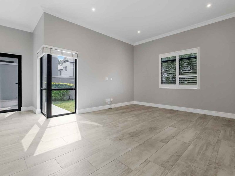 IMMACULATE 4 BEDROOM 3 BATHROOM CLUSTER HOME FOR SALE IN FOURWAYS - Photo 4