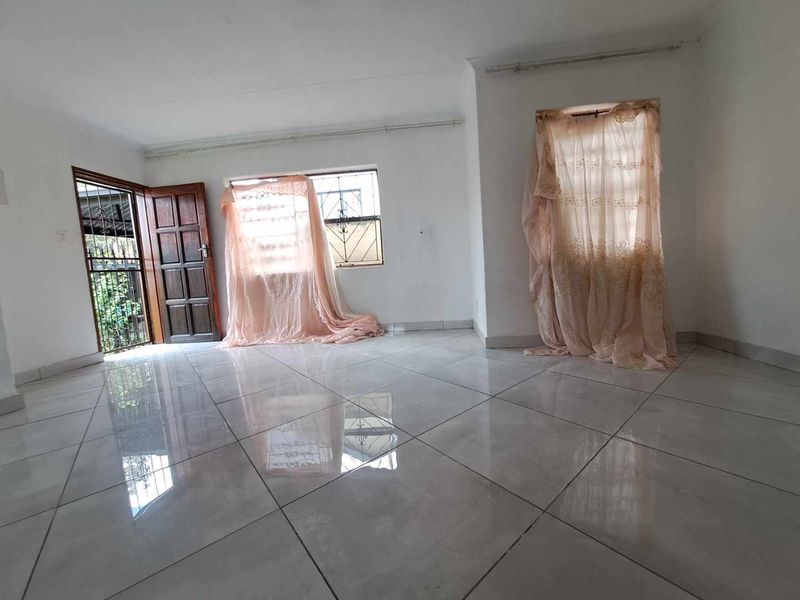BEAUTIFUL THREE BEDROOM HOUSE AVAILABLE IN OLIEVENHOUTBOSCH - Photo 8