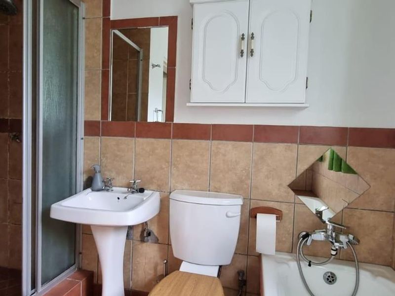 3 Bedroom Apartment for sale in Verwoerdpark - Photo 7