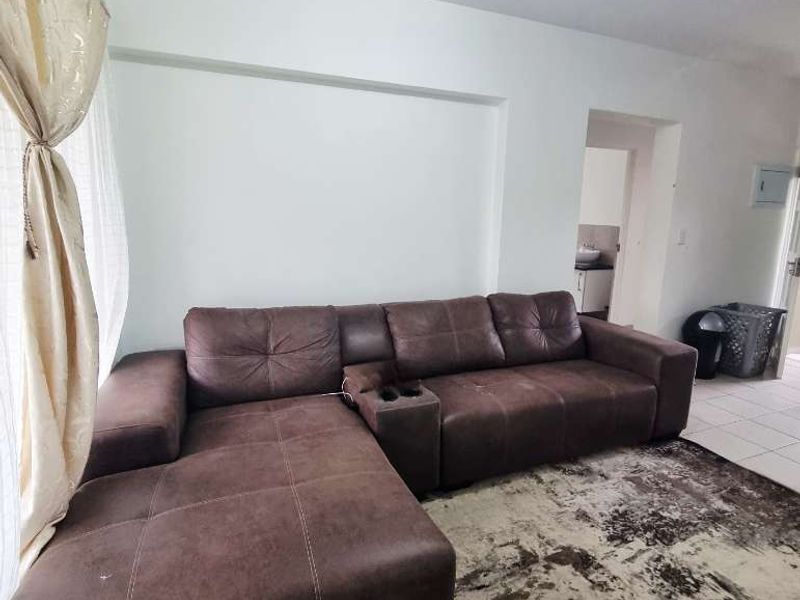 Chic Living: Modern 1-Bed in Sought-After Complex! - Photo 4