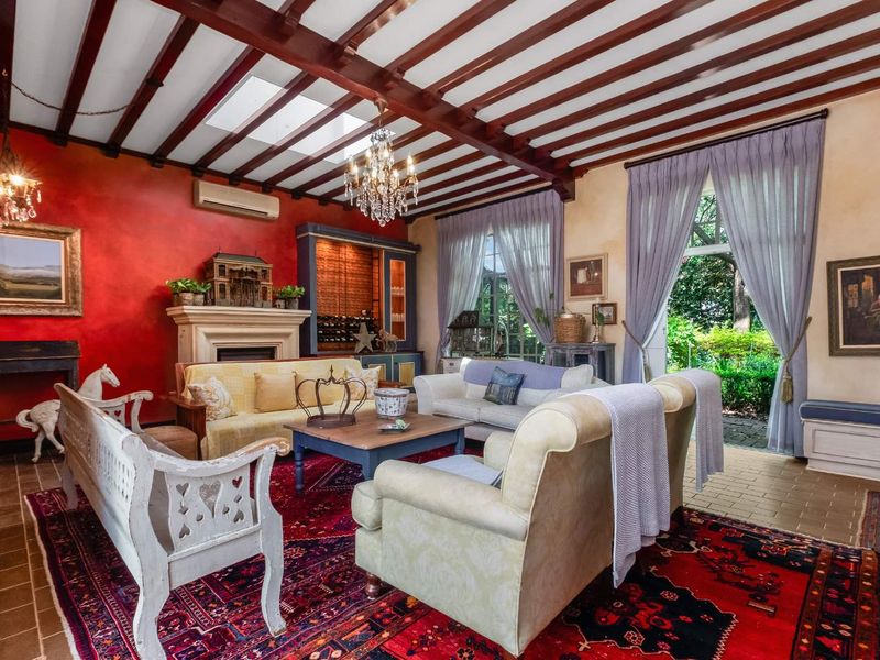 AN EXCEPTIONAL PROPERTY WITH ENDLESS POSSIBILITIES. - Photo 4