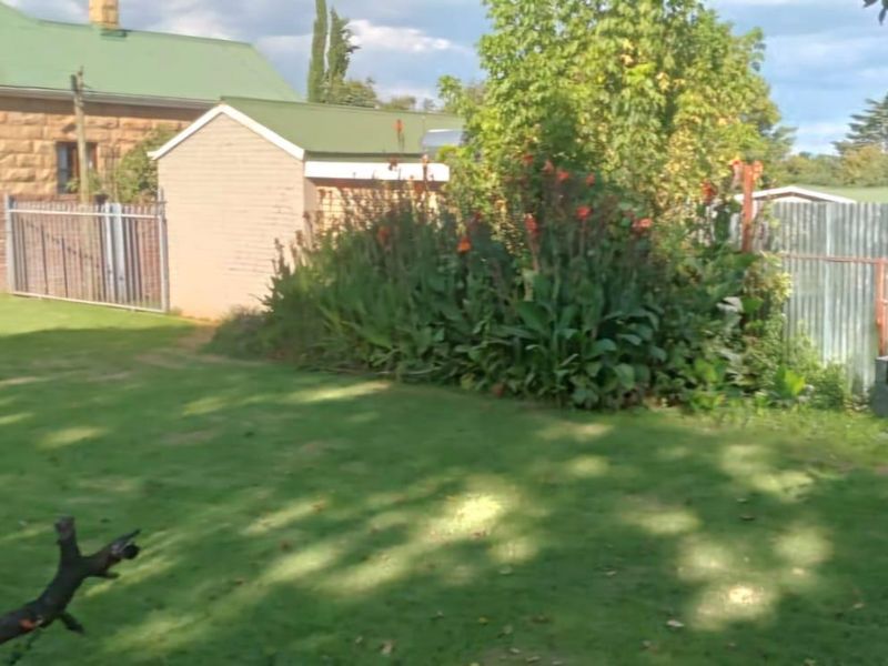 Charming Family Home In  Prime Location - Photo 4