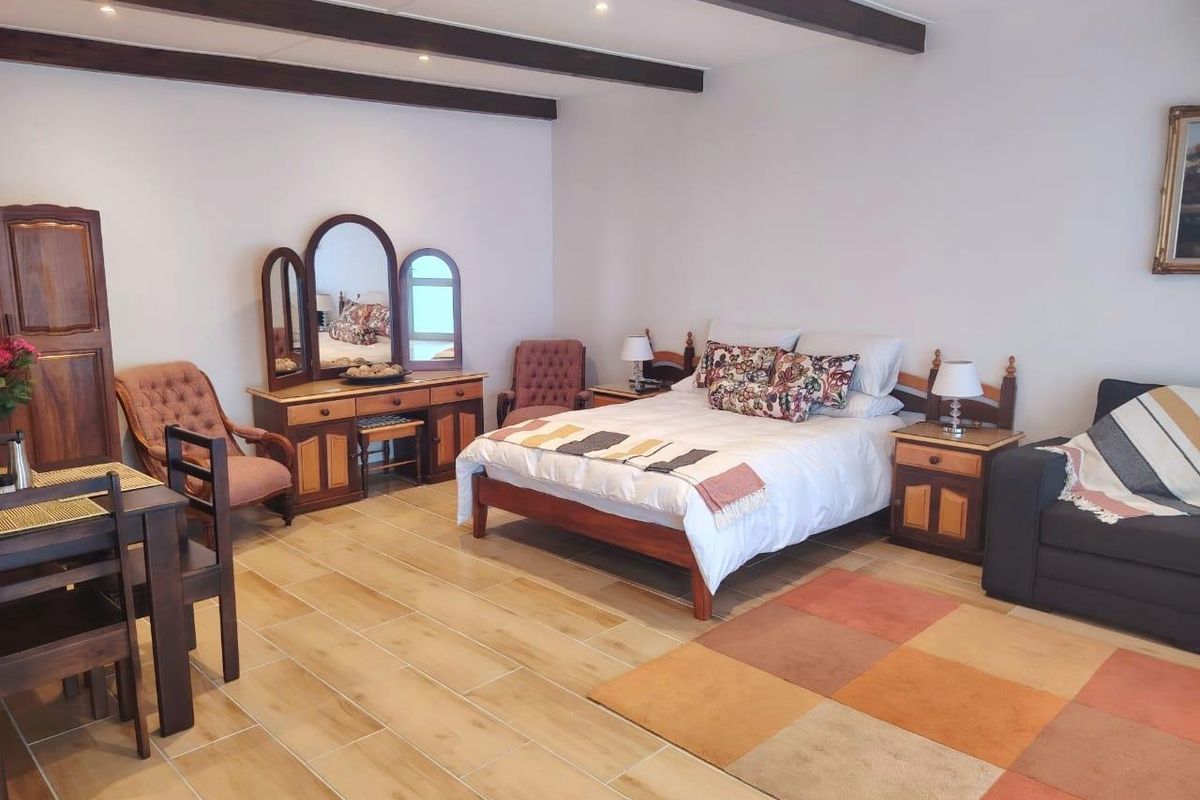 Elegant Furnished Garden cottage in Milnerton - Photo 4