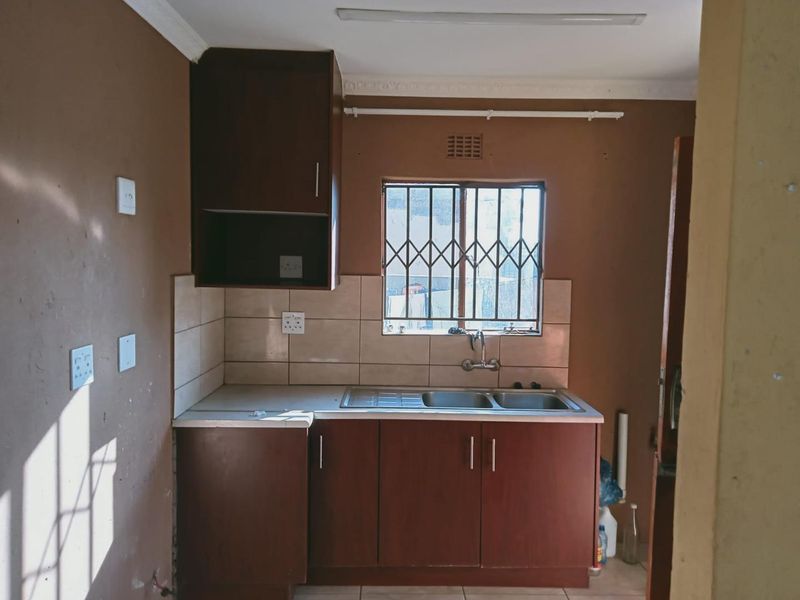 3 Bedroom house for sale - Photo 6