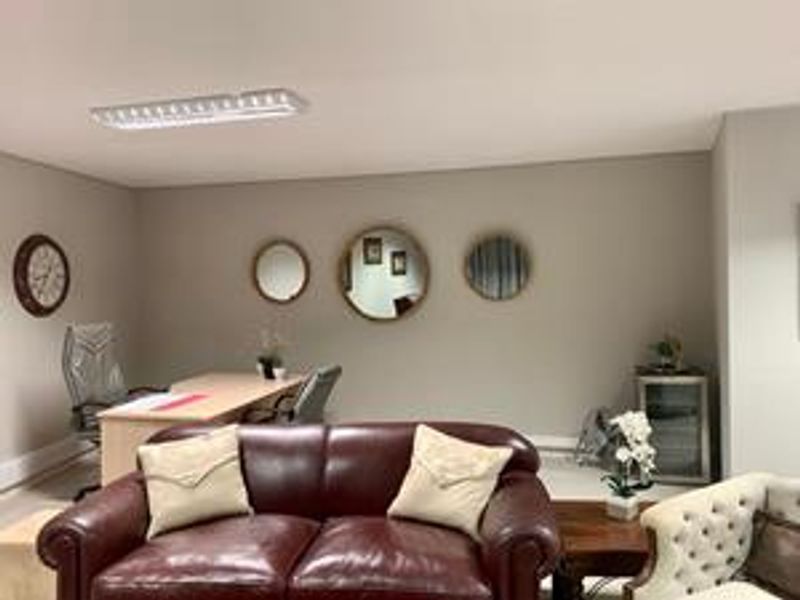 A-Grade Warehouse - For Sale -  AS INVESTMENT - Photo 6