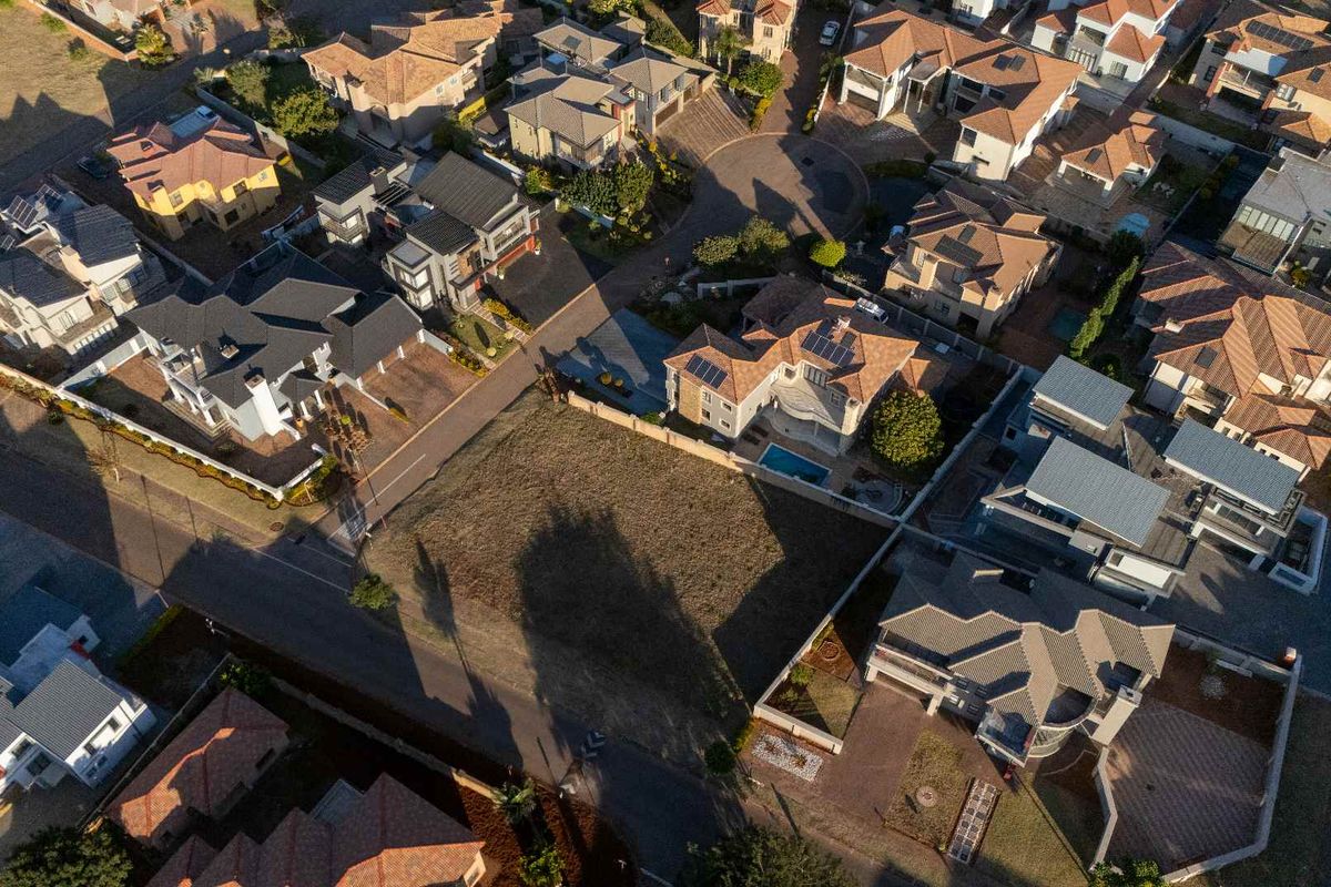 VACANT LAND IN SOUGHT AFTER MAGALIESBERG COUNTRY ESTATE - Photo 4