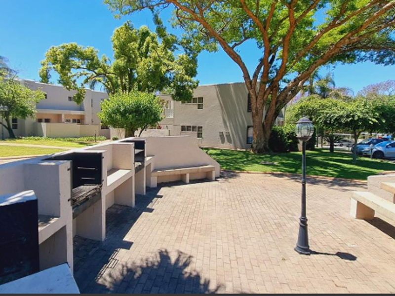 Modern 2-Bedroom Apartment in the Heart of Sandton - Photo 1