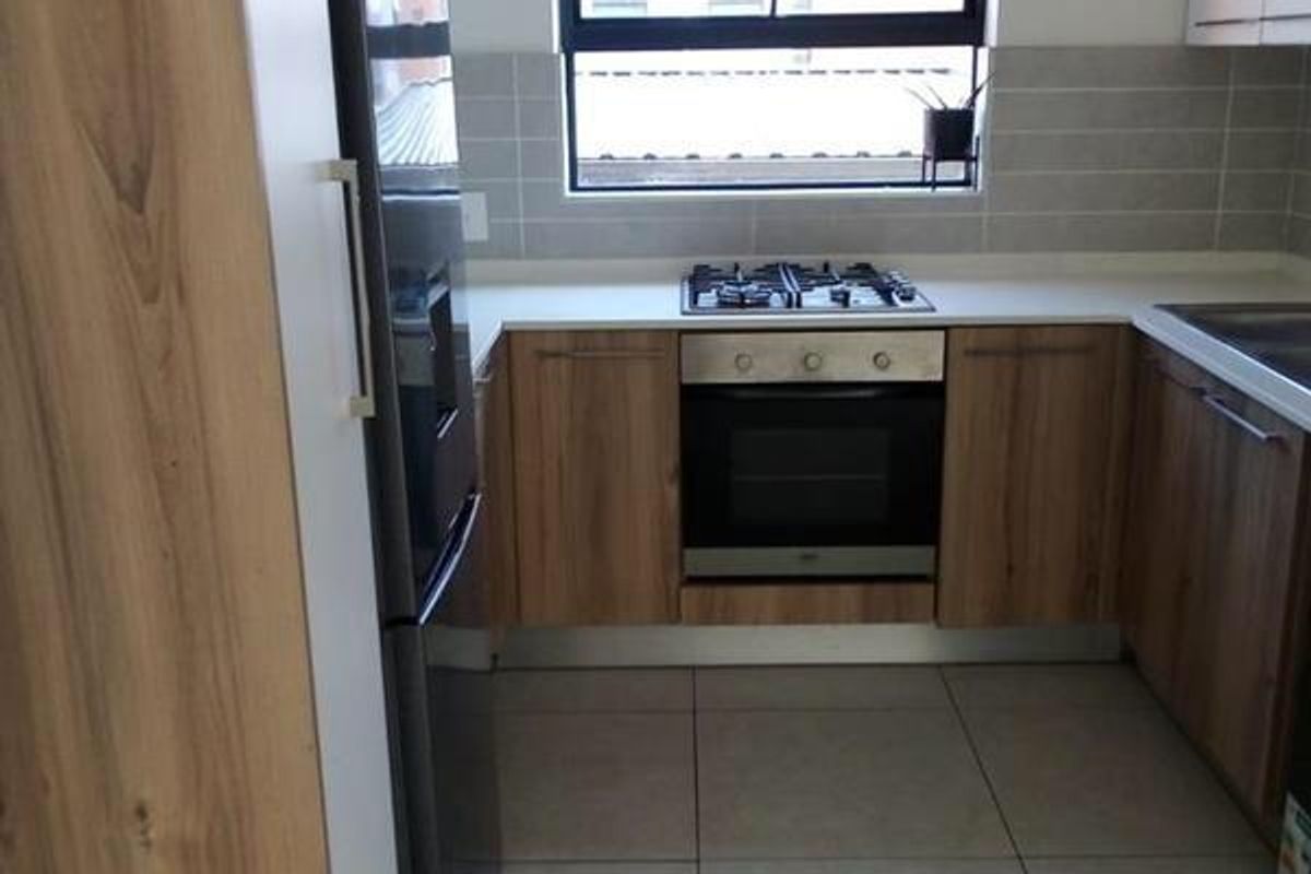 Large Garden Apartment For Sale in Modderfontein - Photo 5