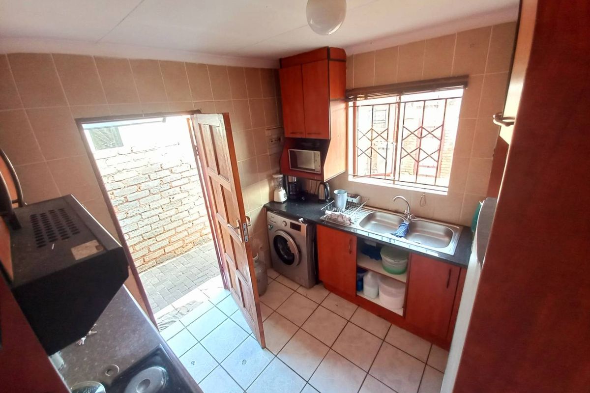 Two Bedrooms house for sale in Danville - Photo 5