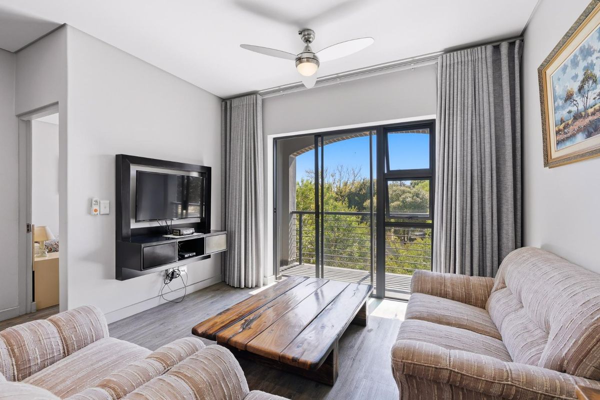 Retirement Village Living At It's Finest - Photo 2