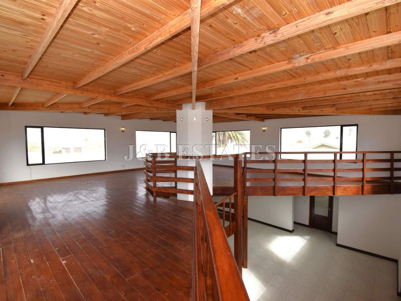 Quiet secure sought after neighborhood corner property for sale - Photo 5